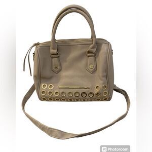 Steve Madden | beige hand bag
